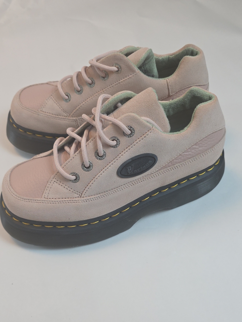 Brand New Dr. Martens Buzz 5i platform shoes in powder pink, Various Sizes